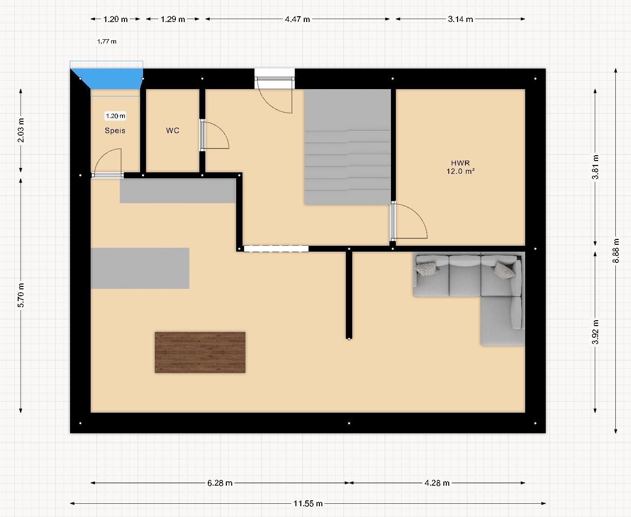 Grundriss eines Hauses: Offenes Wohn- und Küchenbereich mit Sofa, Esstisch, Speis, WC, HWR, Treppe.