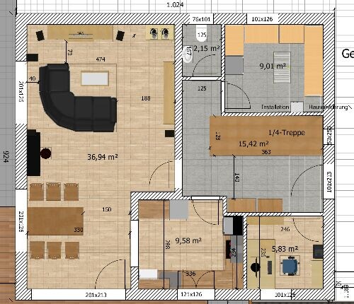 Grundriss eines Hauses: Offenes Wohnzimmer, Essbereich, Küche, Treppe und Räume.