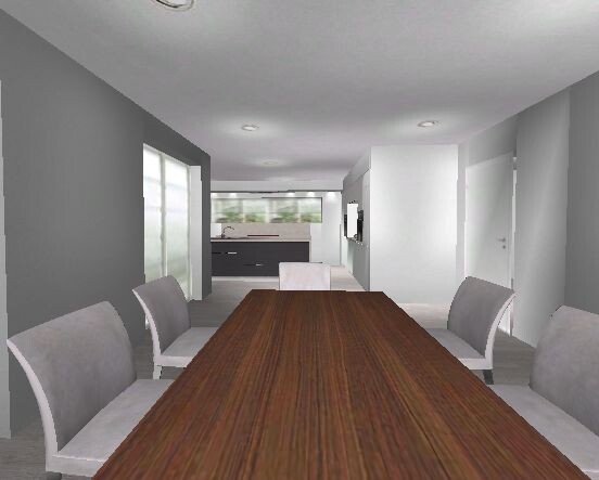 Langer Holztisch mit grauen Stühlen im modernen Esszimmer; offene Küche im Hintergrund.