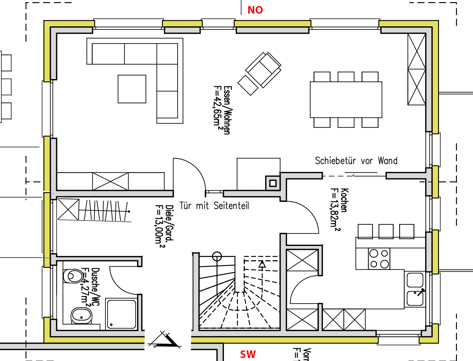 Offener Wohn- und Essbereich mit Couch, Esstisch, Küche und Treppe, Grundriss.