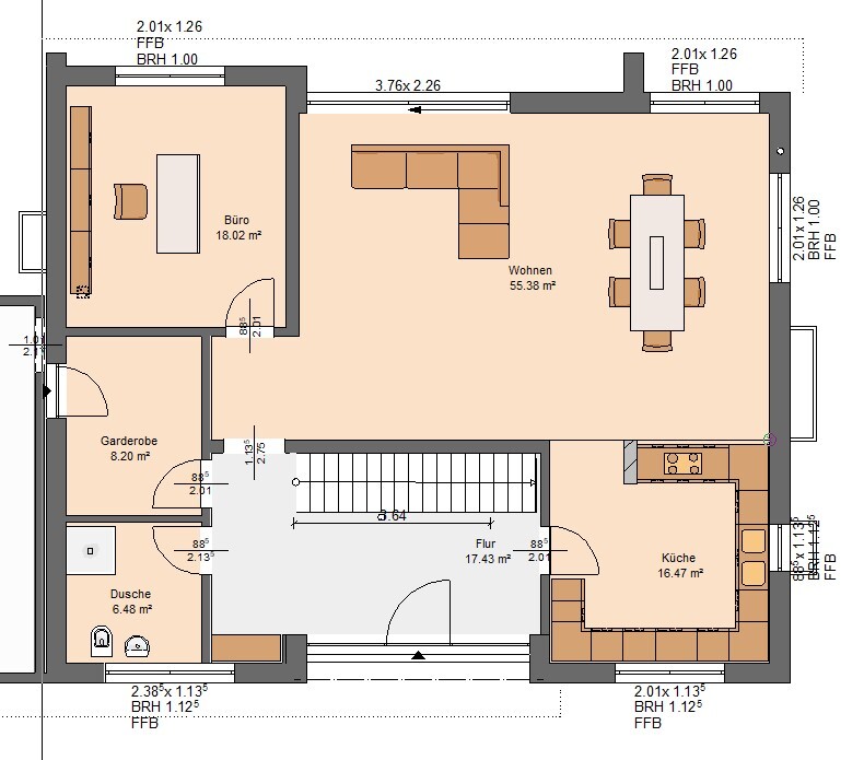 Grundriss eines Hauses: offenes Wohnzimmer mit Esstisch, Küche, Büro, Flur, Garderobe, Dusche.