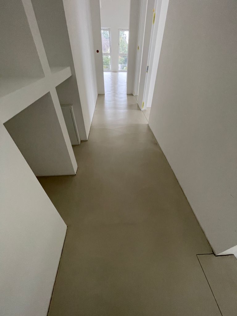 pandomo-nach-versiegelung-gelbstich-und-wellig-531842-4.jpeg