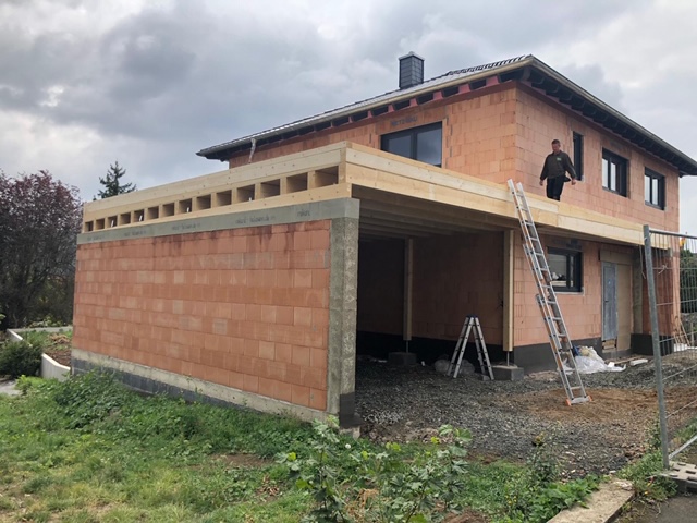 planungsansaetze-fuer-ein-carport-mit-gemauerter-seitenwand-401037-1.JPG