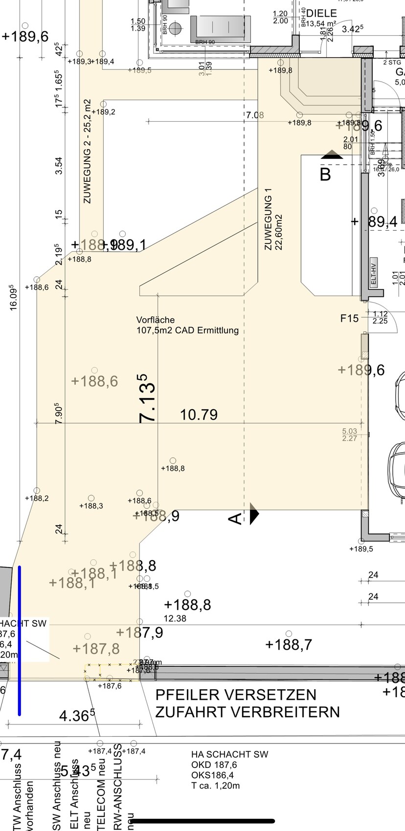 CAD-Grundriss eines Bauprojekts mit Zuwegung, Vorfläche und Maßlinien.