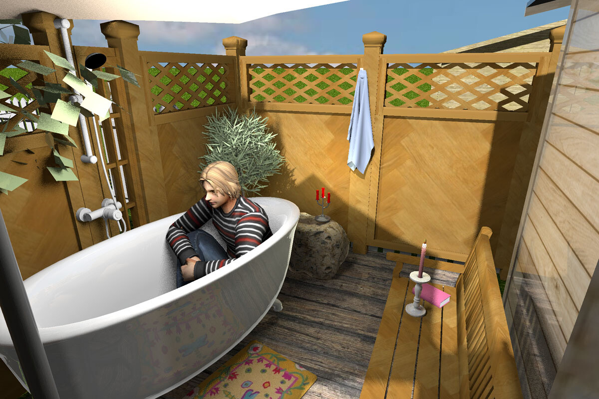 Mann sitzt in einer freistehenden Badewanne auf Holzveranda, Kerzen, Pflanze und Tuch am Zaun.