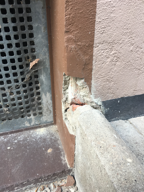 putz-an-fassade-sockel-ausbessern-200917-3.png