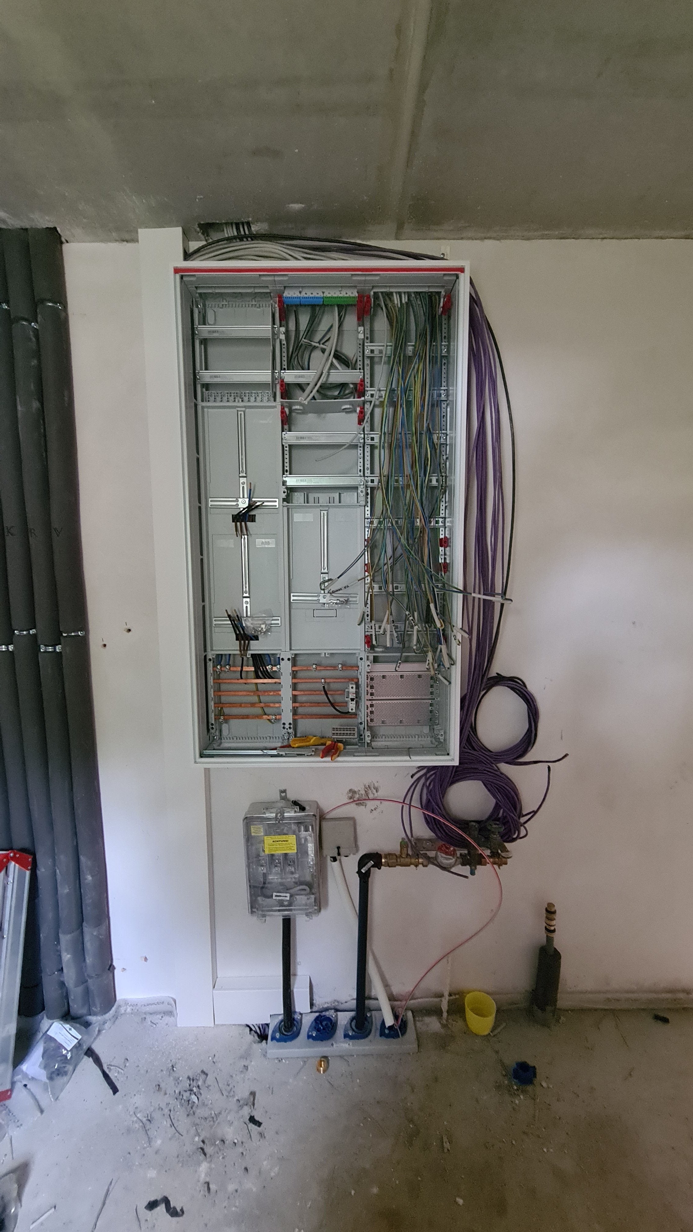 pv-anlage-aufstellung-im-hauswirtschaftsraum-642428-1.jpg