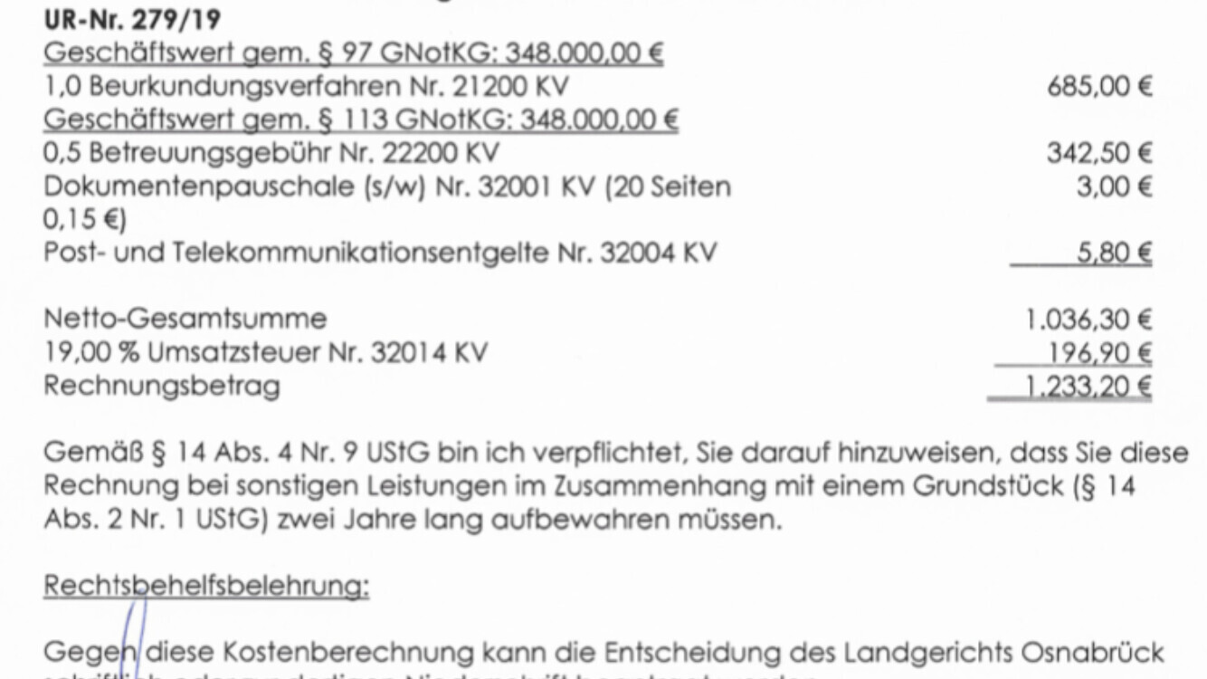 Rechnungsbeleg mit Positionen, Netto 1.036,30 €, MwSt 196,90 €, Gesamt 1.233,20 €