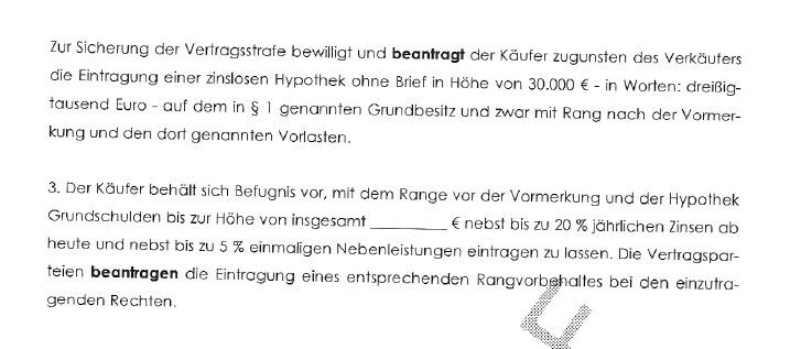 Rechtliches Vertragsdokument mit Text zu Hypothek und Zinsen.