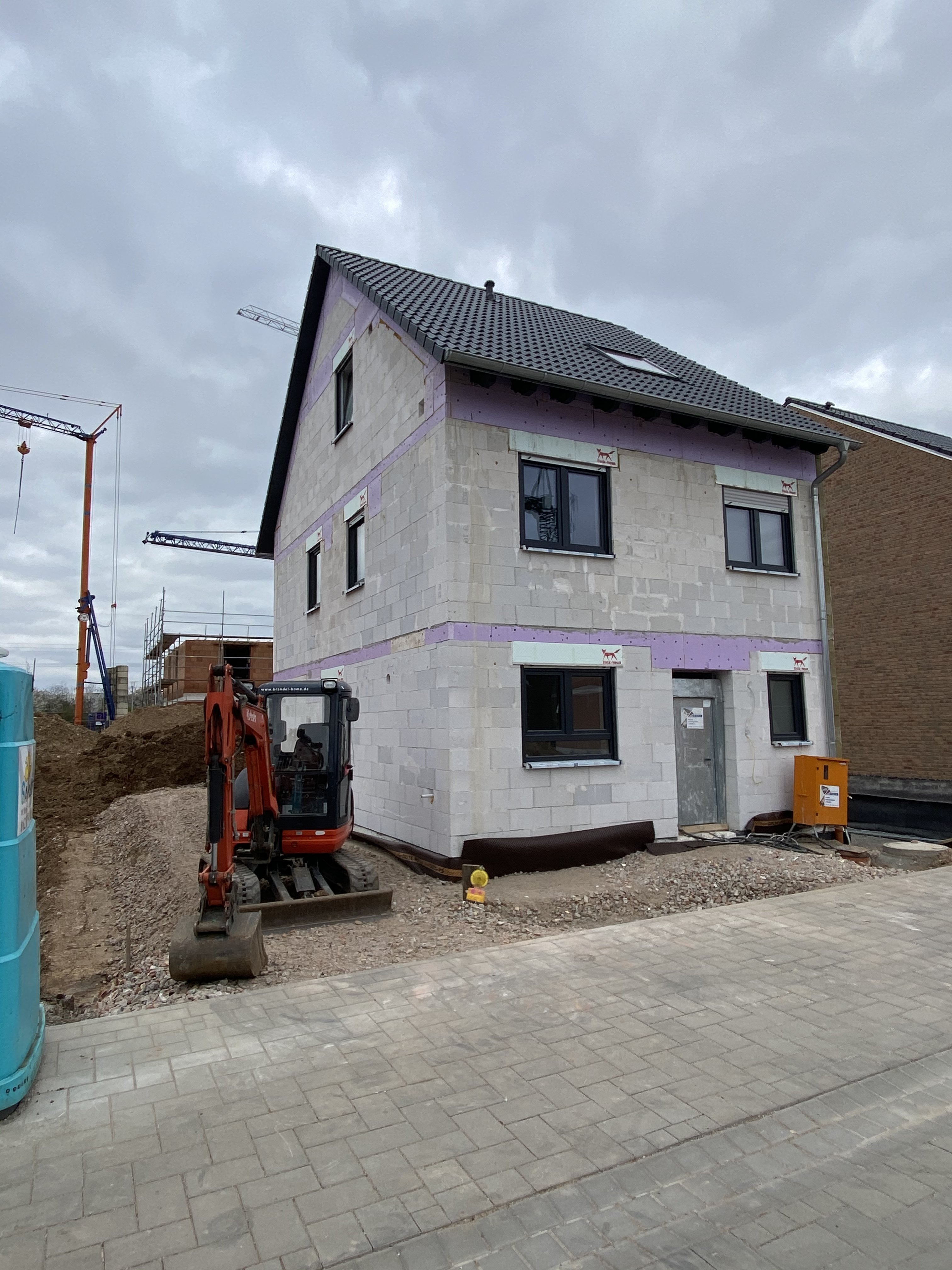 reihenendhaus-mit-gue-in-eigenregie-bauen-389121-1.jpeg