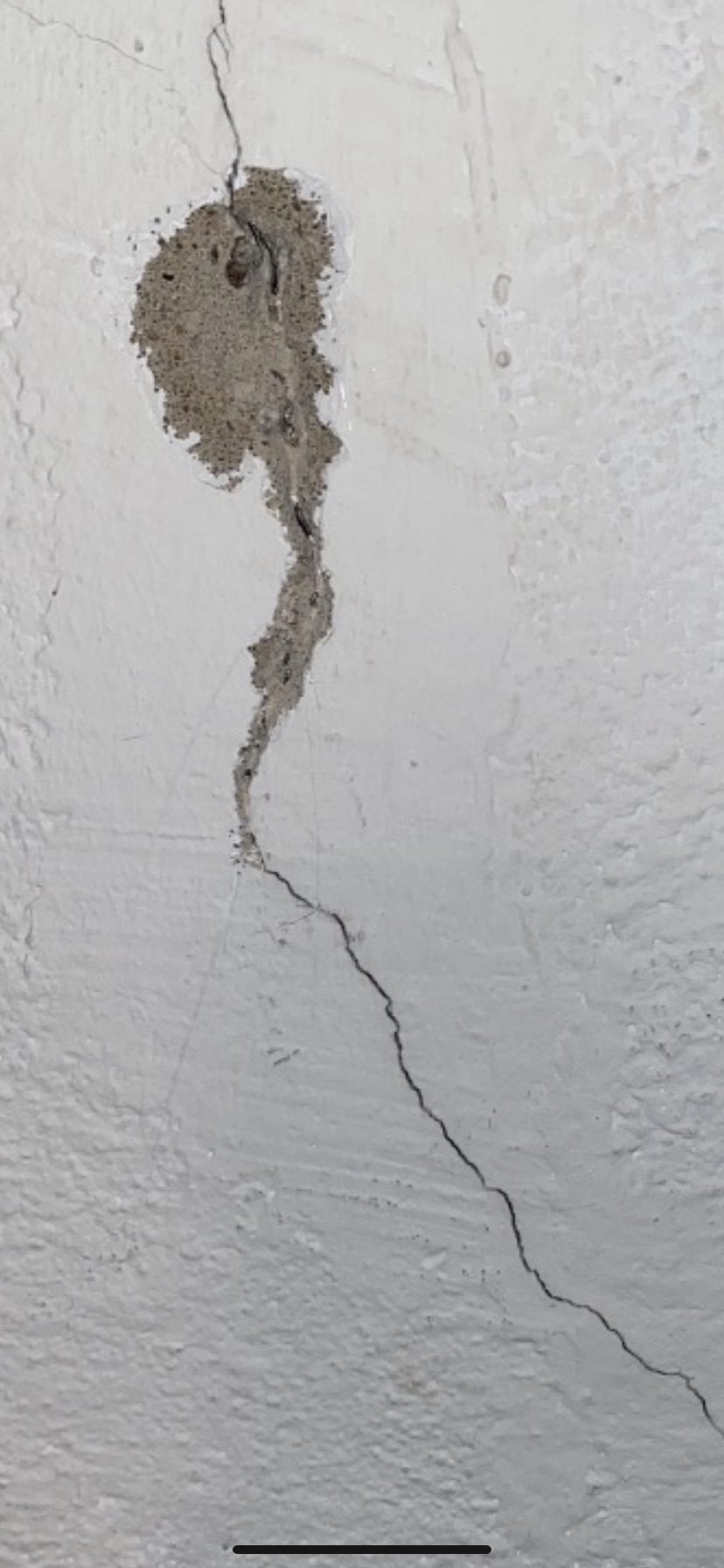 riss-keller-altbau-unbedenklich-549745-1.png