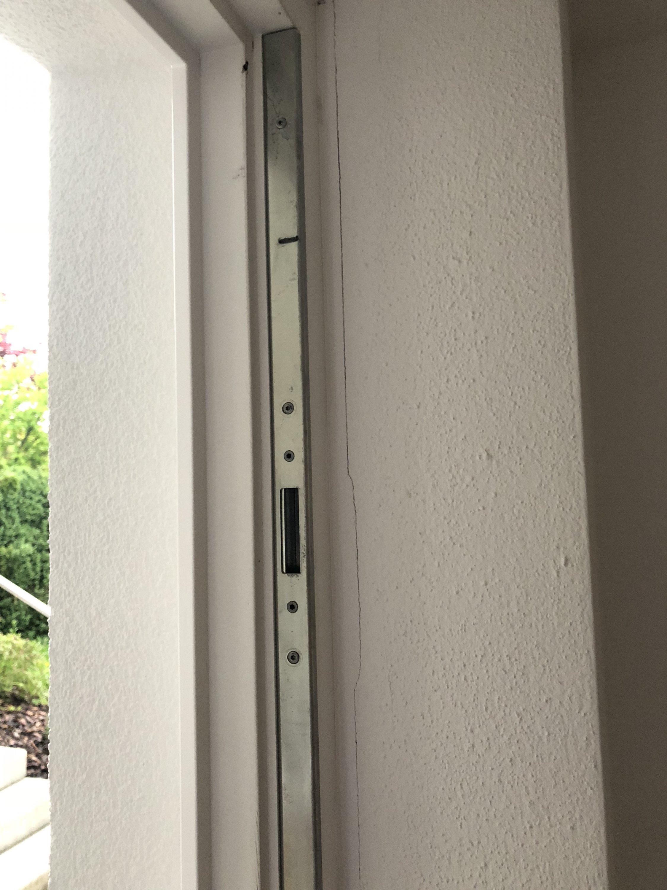 risse-an-waenden-sind-die-sehr-bedenklich-oder-normal-258730-3.jpeg