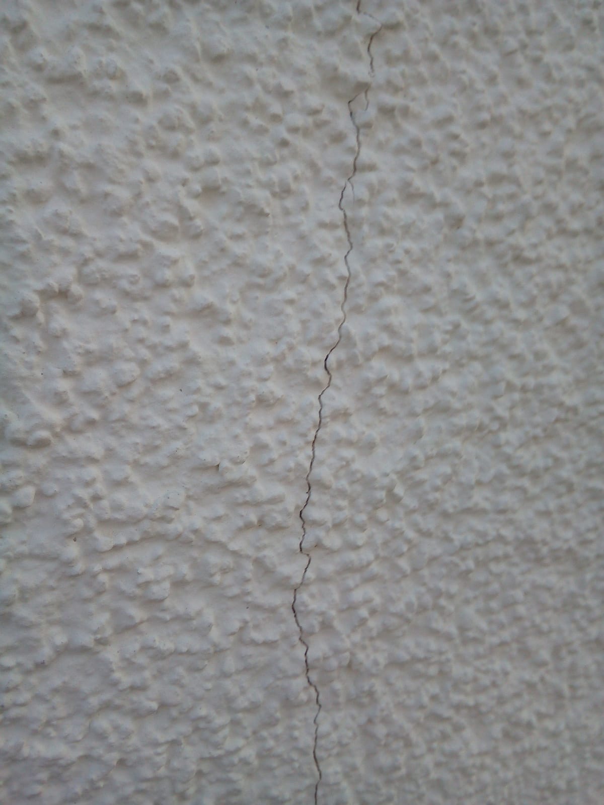 risse-putzrisse-in-fassade-nach-zwei-jahren-ist-das-normal-274294-4.jpg
