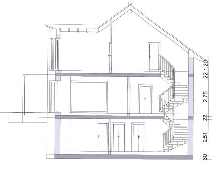 Architekturquerschnitt eines zweistöckigen Hauses mit Treppen, Wänden, Bodenplatten und Dach