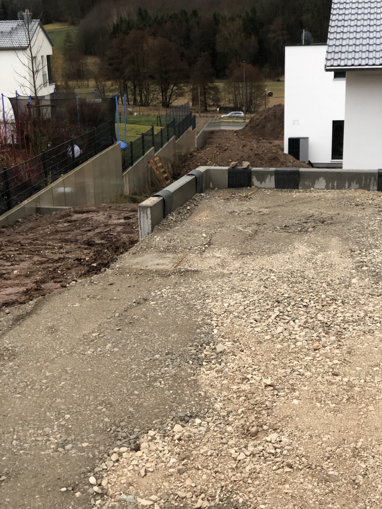 rohbau-und-grundstueck-bauarbeiten.jpeg