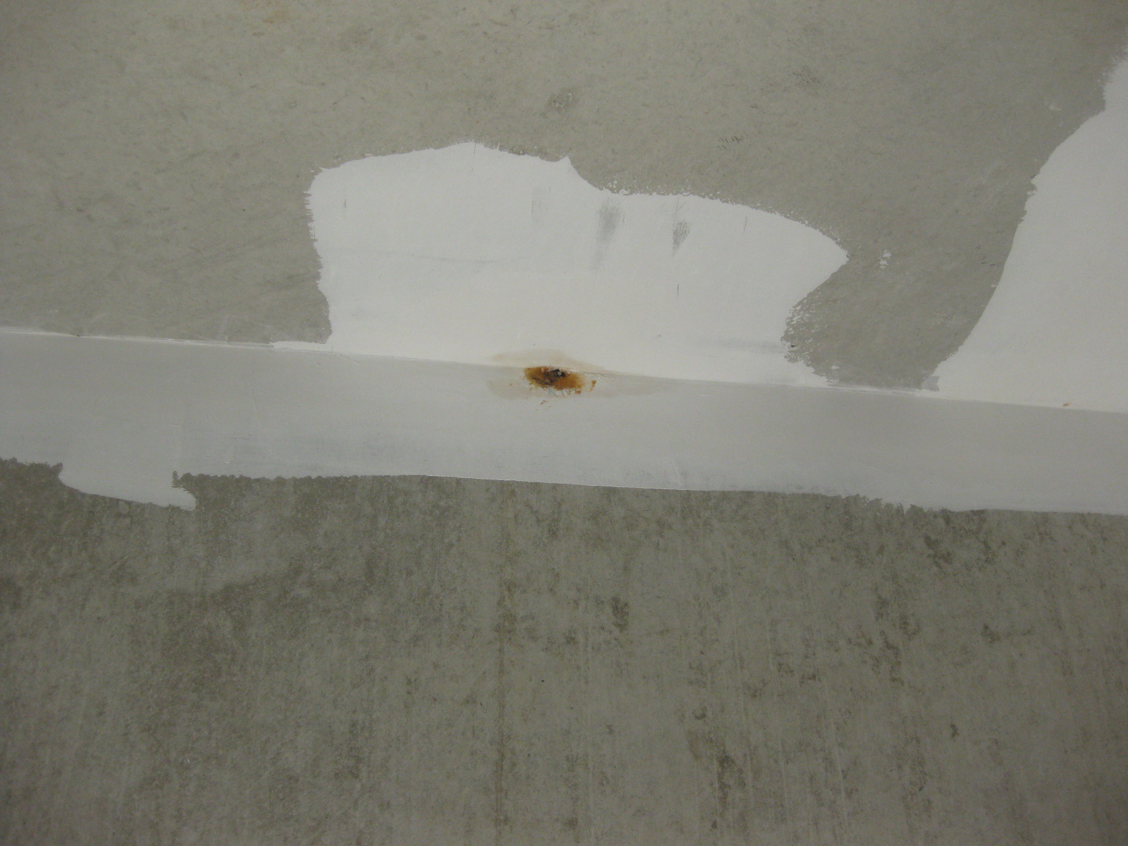 roststellen-beton-decke-zu-wand-neubau-220192-1.JPG