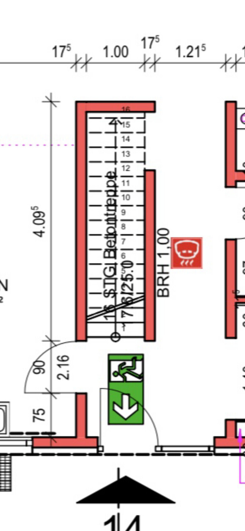 Fluchtwegplan: vertikale Treppe in rotem Rahmen, grünes Notausgang-Schild, Maßangaben.