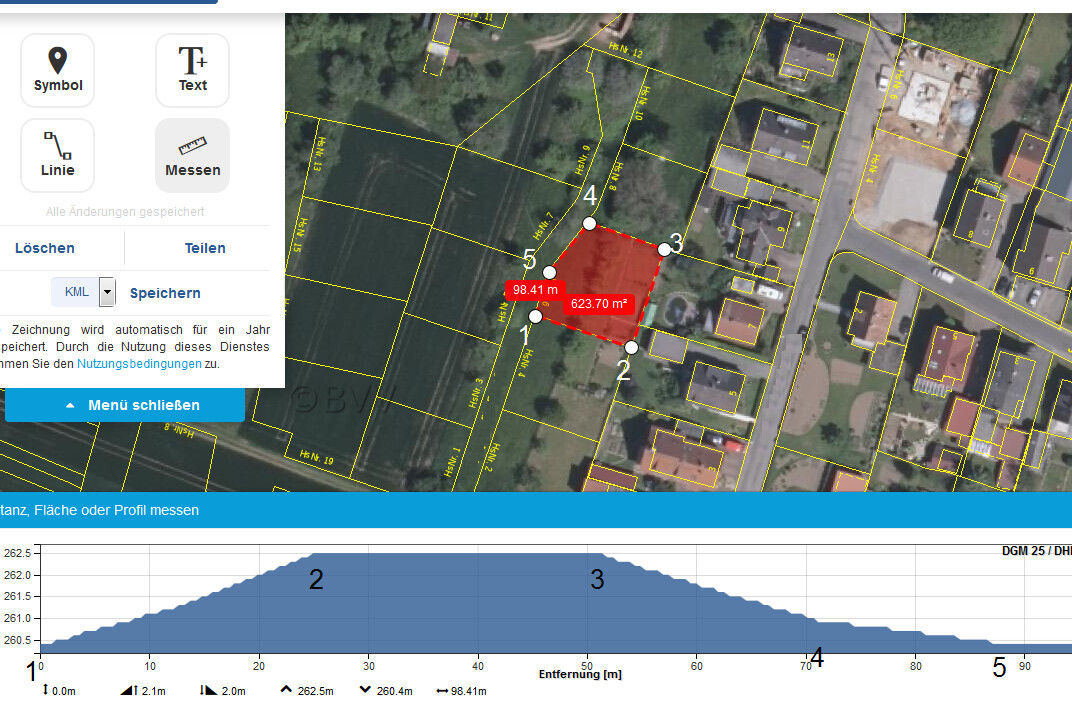 Satellitenkarte: rotes Parzellengebiet (623,70 m²) mit Eckpunkten 1 bis 4 und gelben Grenzlinien.