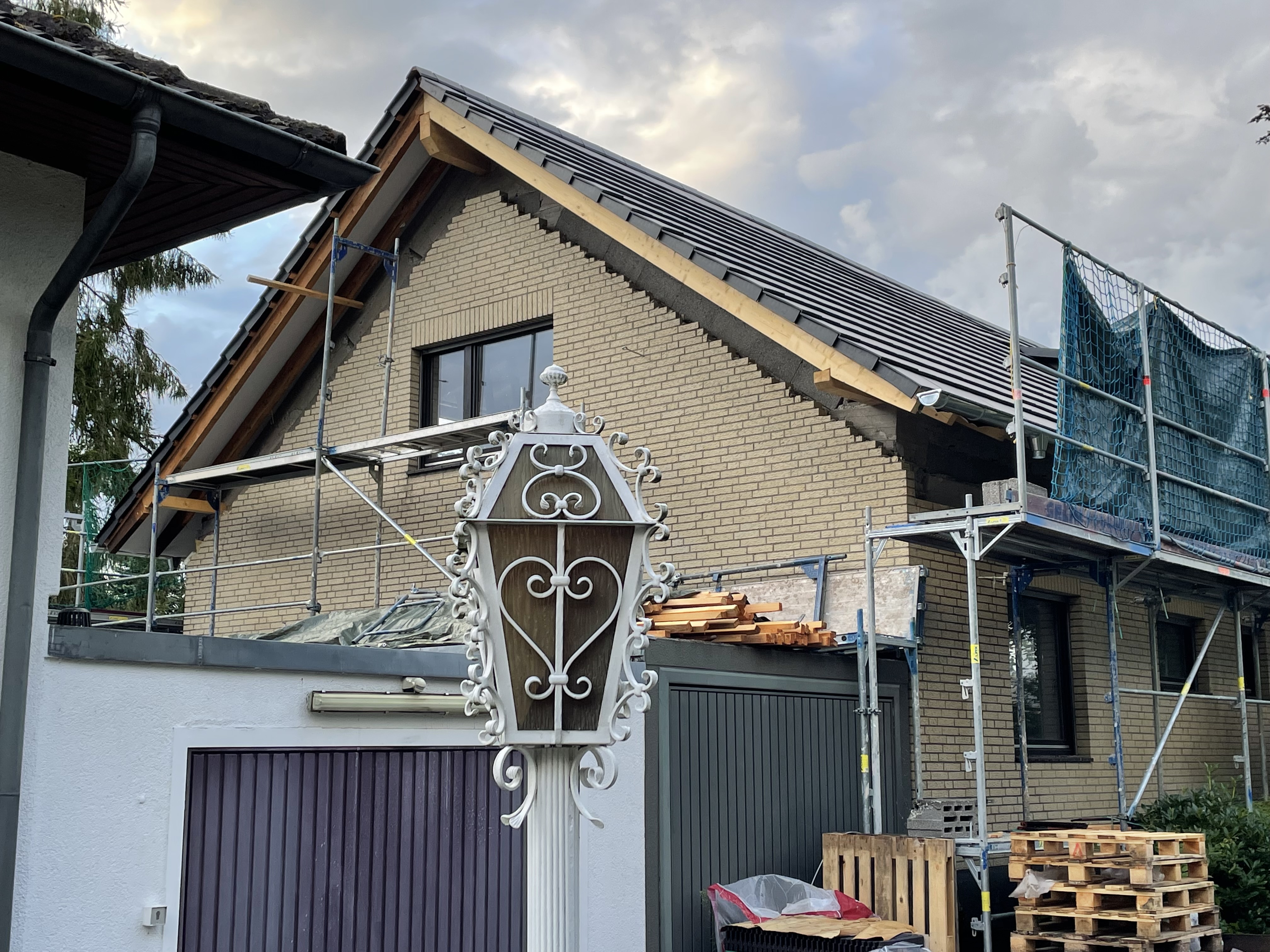 satteldach-liegt-nicht-mittig-auf-erfahrungen-514919-2.jpg