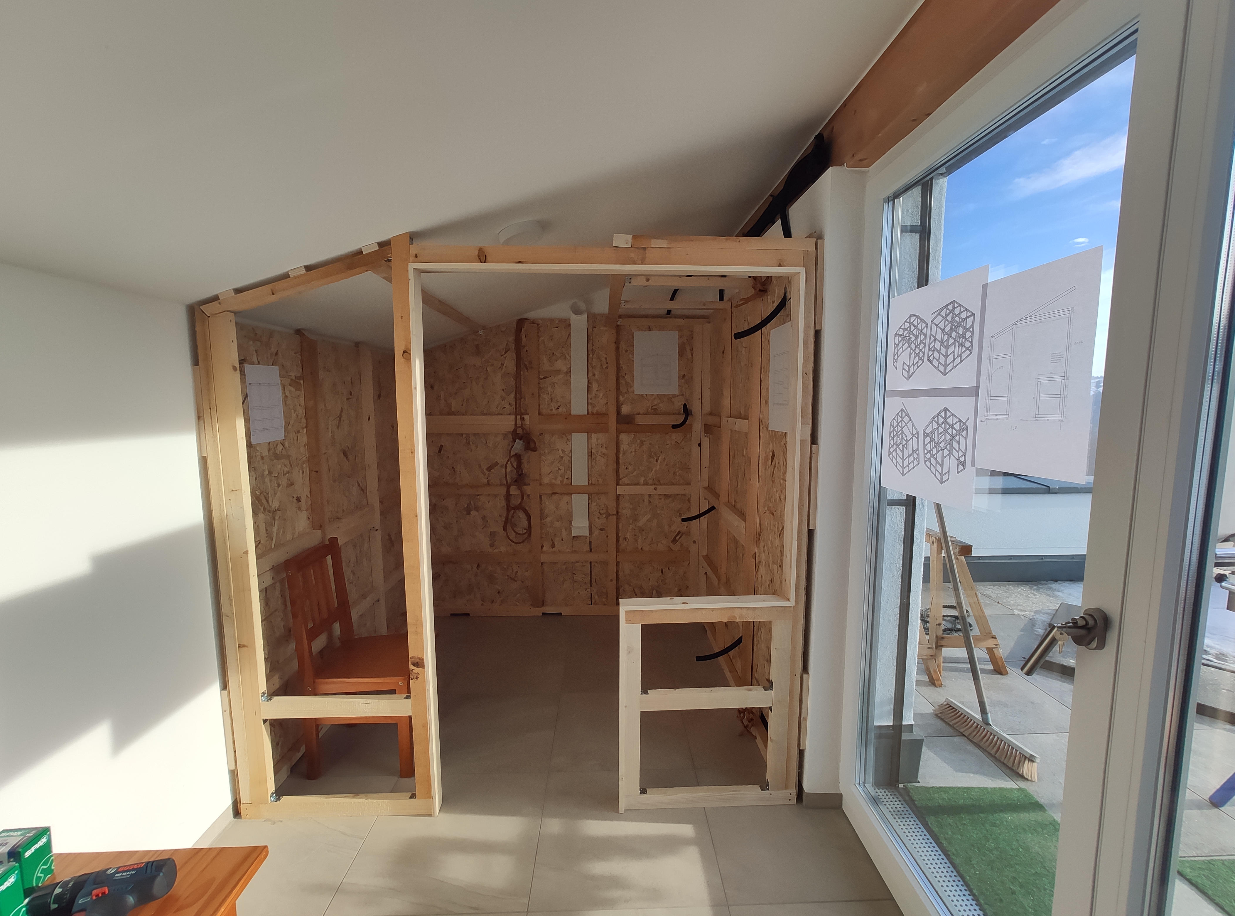 sauna-selbst-bauen-mit-dachschraege-anregungenhinweiseplanungen-458770-1.jpg