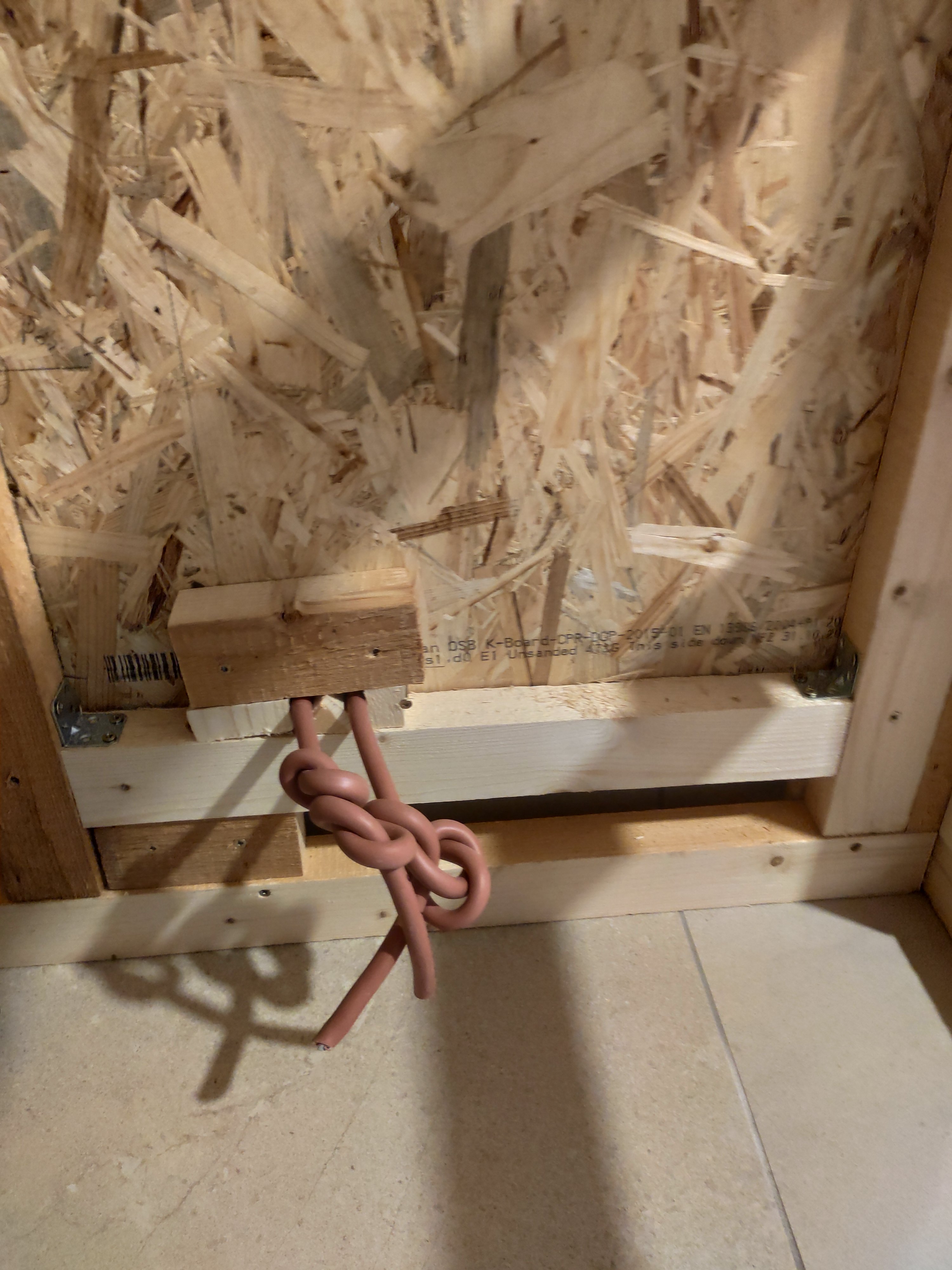 sauna-selbst-bauen-mit-dachschraege-anregungenhinweiseplanungen-459493-4.jpg