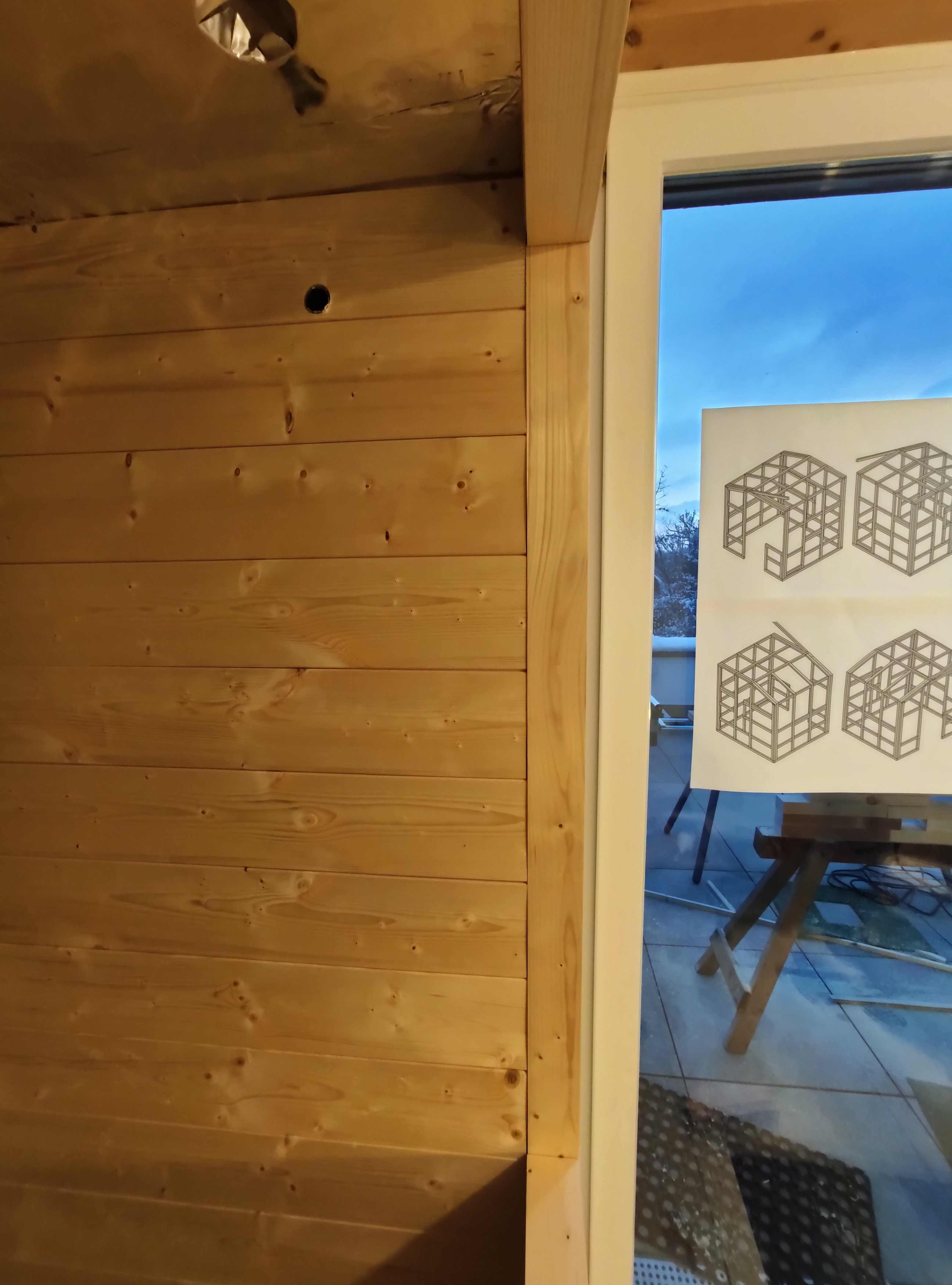 sauna-selbst-bauen-mit-dachschraege-anregungenhinweiseplanungen-461641-3.jpg