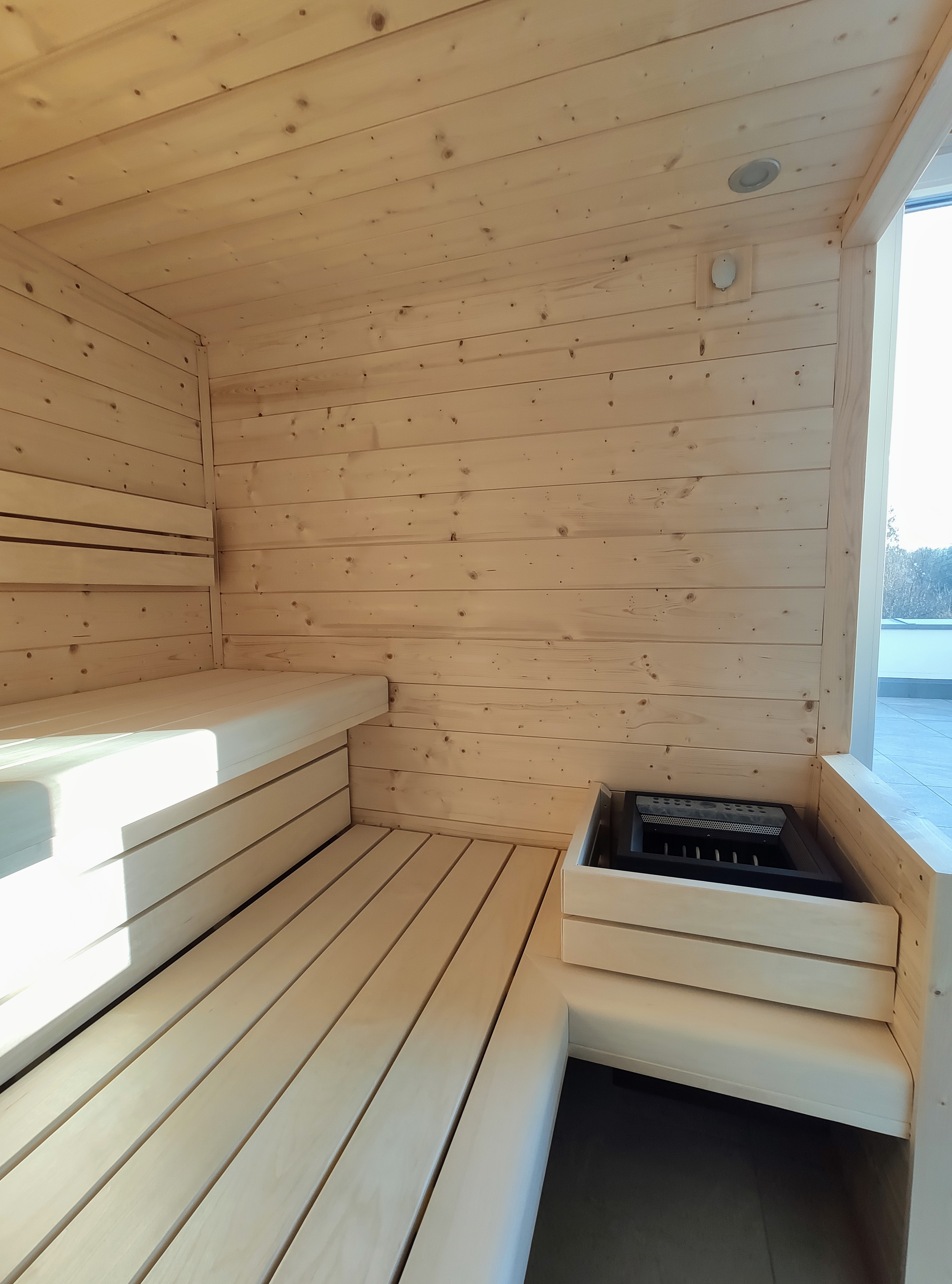 sauna-selbst-bauen-mit-dachschraege-anregungenhinweiseplanungen-475904-2.jpg