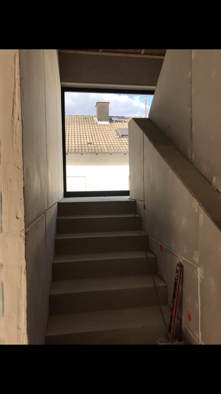 sichtbeton-treppe-erfahrungen-gesucht-440850-1.png