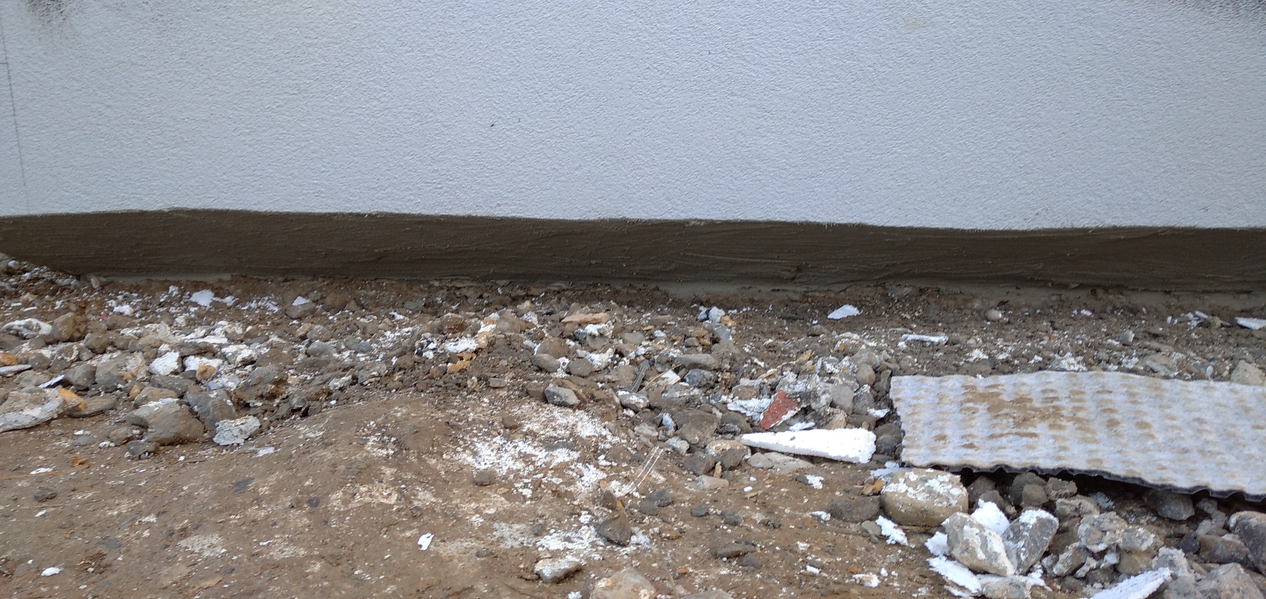 sockelputzabdichtung-mit-was-und-wer-hat-es-gemacht-451552-1.jpg