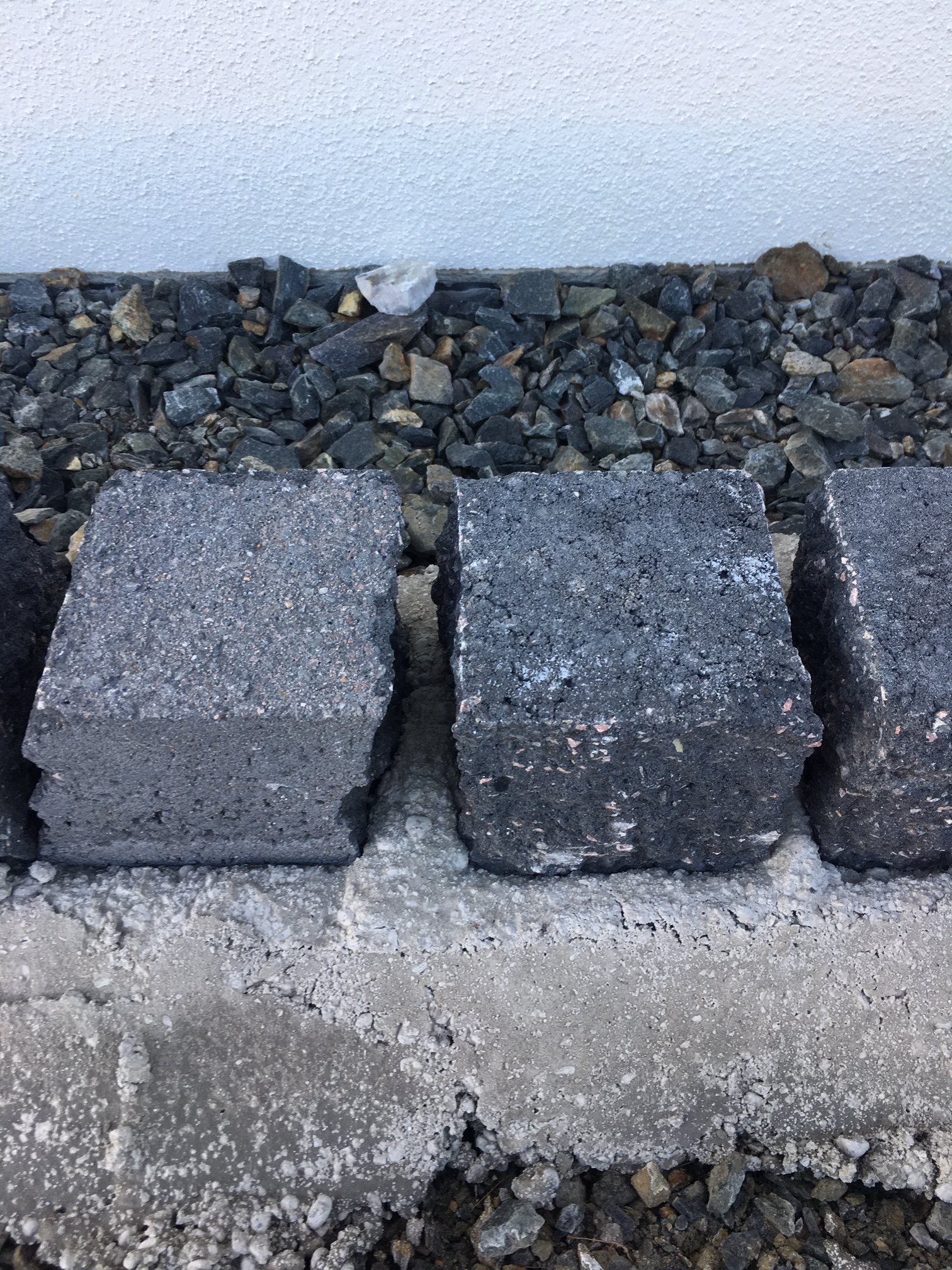 sockelstein-fuge-ausfuellen-welches-material-wird-empfohlen-293236-1.JPG