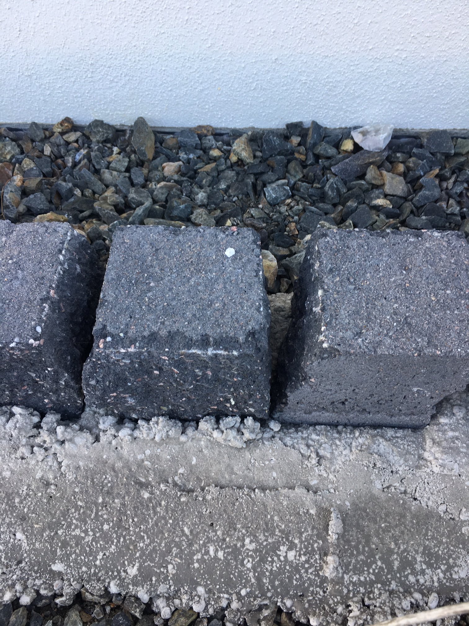 sockelstein-fuge-ausfuellen-welches-material-wird-empfohlen-293236-2.JPG