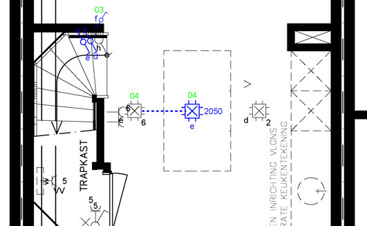 Spiraltreppe im Grundrissplan linksseitig neben Treppenaussparung
