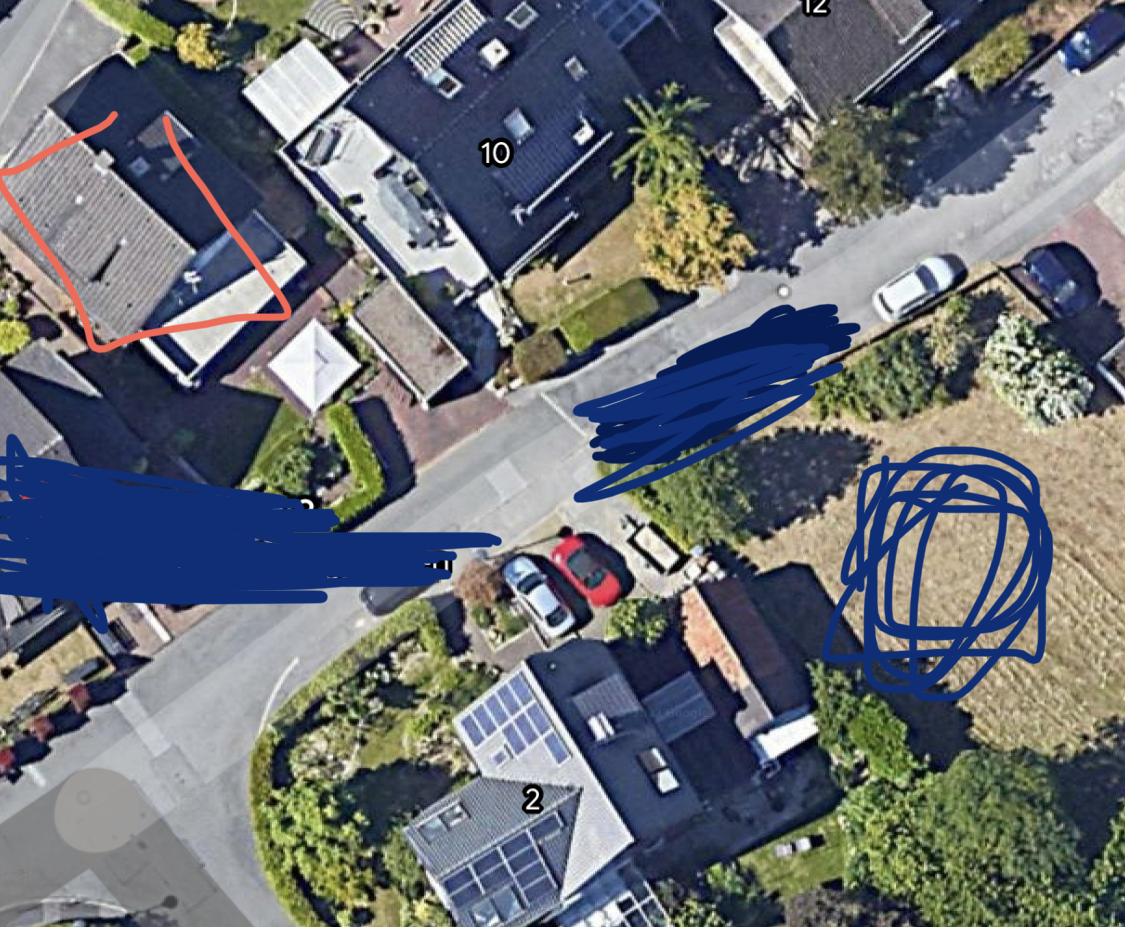 strassensperrung-fuer-kranabstellplatz-in-einer-sackgasse-556305-1.png