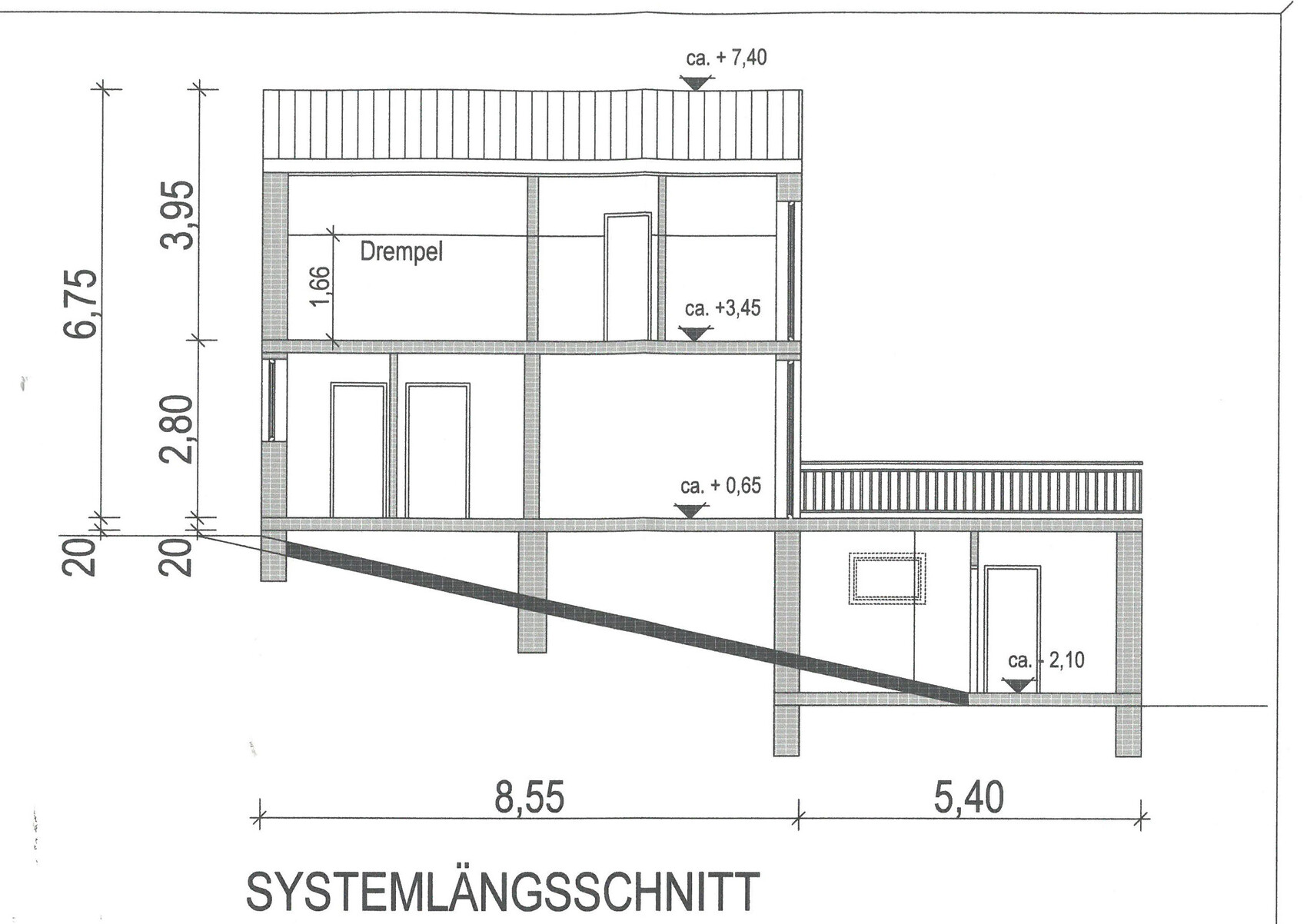 Schnitt durch ein mehrstöckiges Haus mit Fundament, Wänden, Decken und Treppen