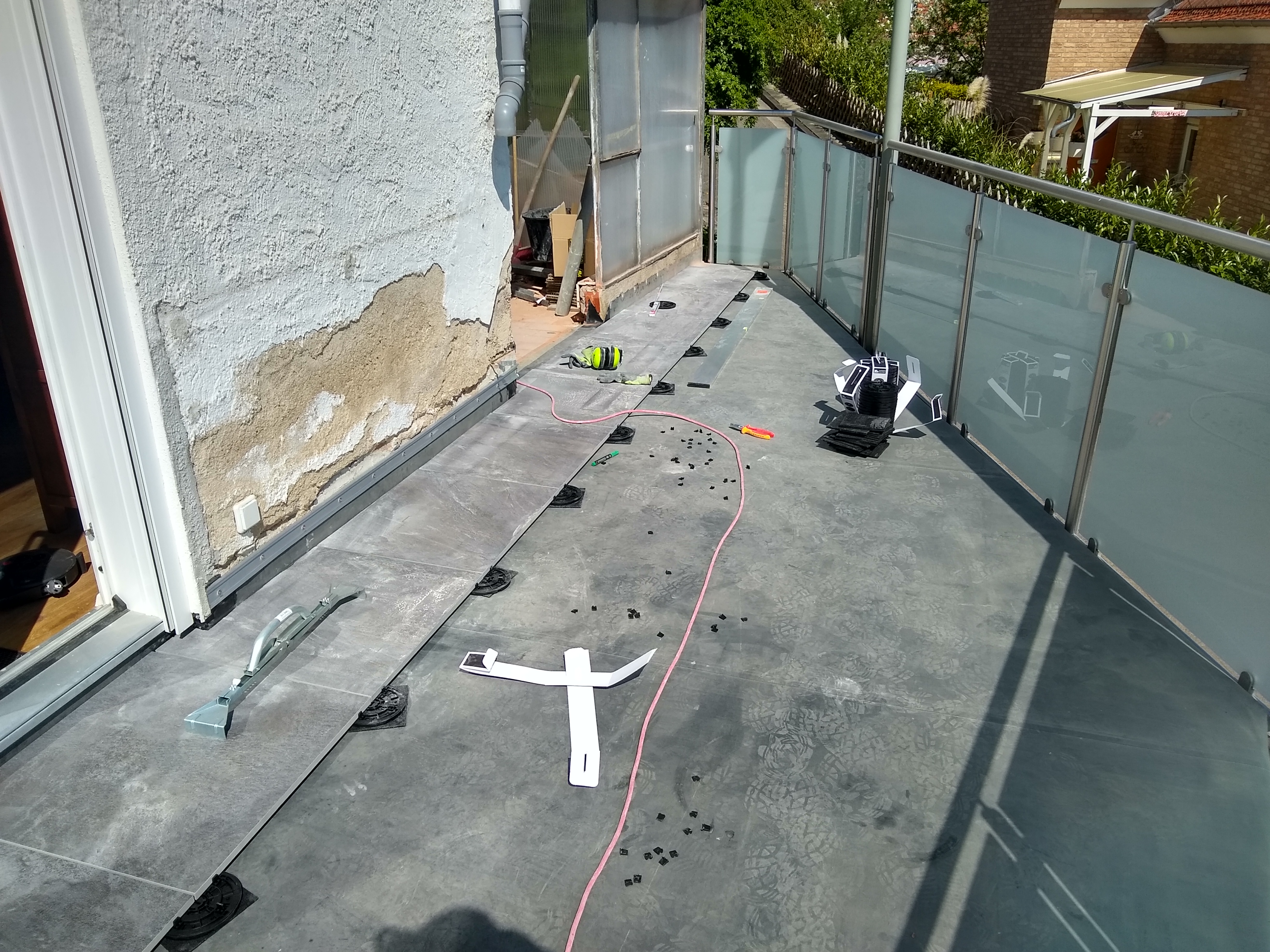 terassenplatten-auf-epdm-abdichtung-alternative-zu-stelzlagern-439544-1.jpg
