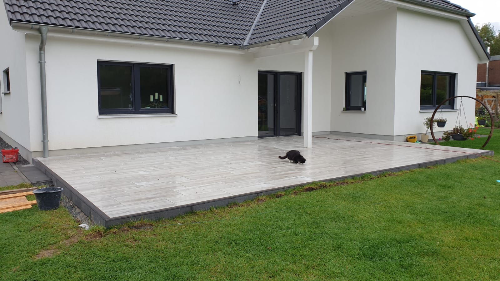 terrassenbeet-beet-in-flaeche-integrieren-445950-1.jpg
