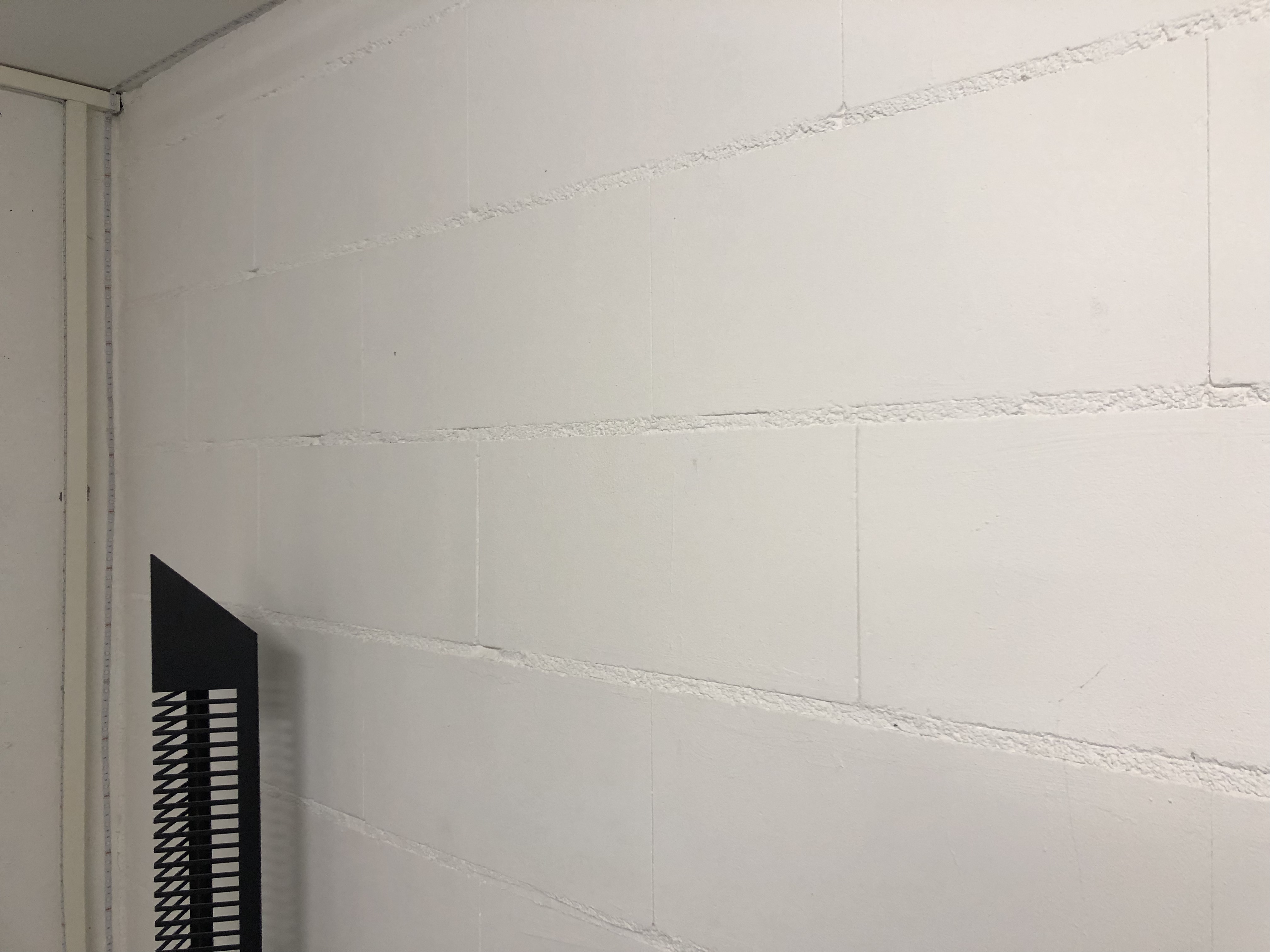 tv-wandhalterung-bei-ziegelwand-stabil-547139-2.jpeg