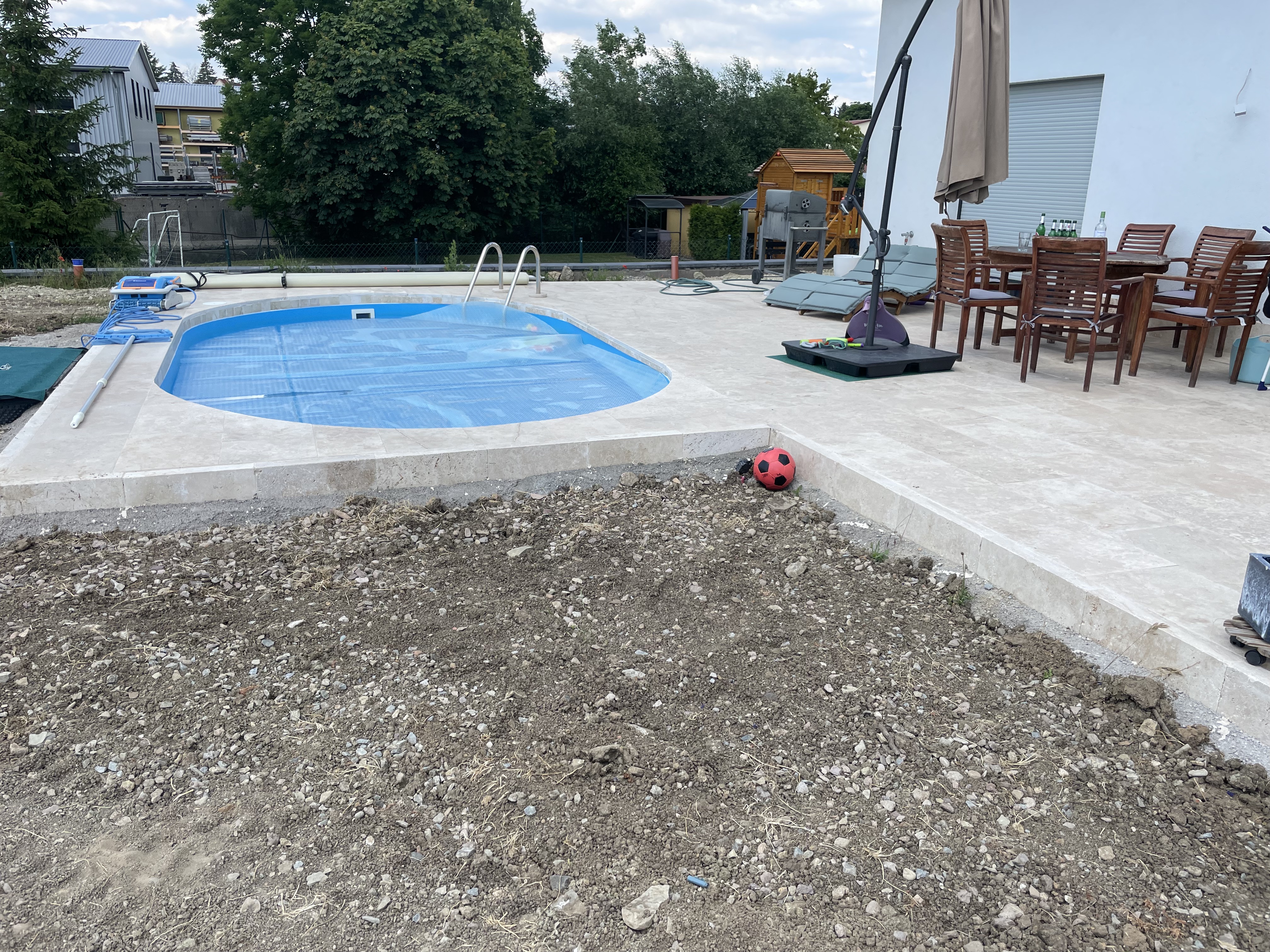umgang-mit-natursteinplatten-fuer-terrasse-632174-1.jpeg