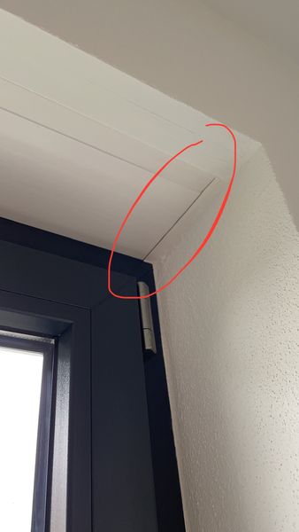 undichte-stelle-bei-rollladenkastenabdeckung-534863-1.jpg