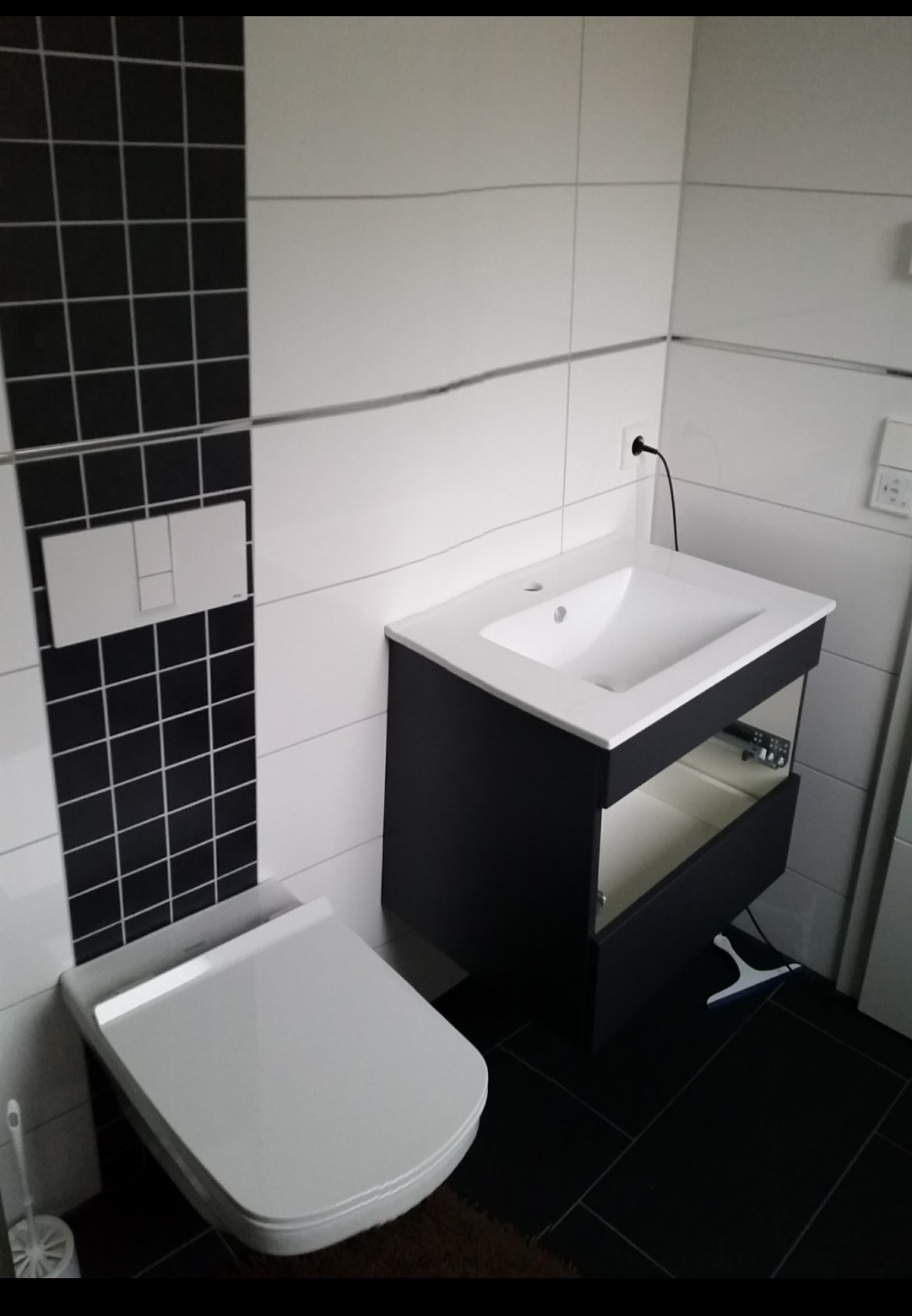unterbauschrank-waschbecken-491150-1.jpg
