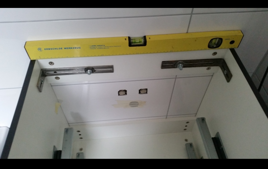 unterbauschrank-waschbecken-491150-2.jpg