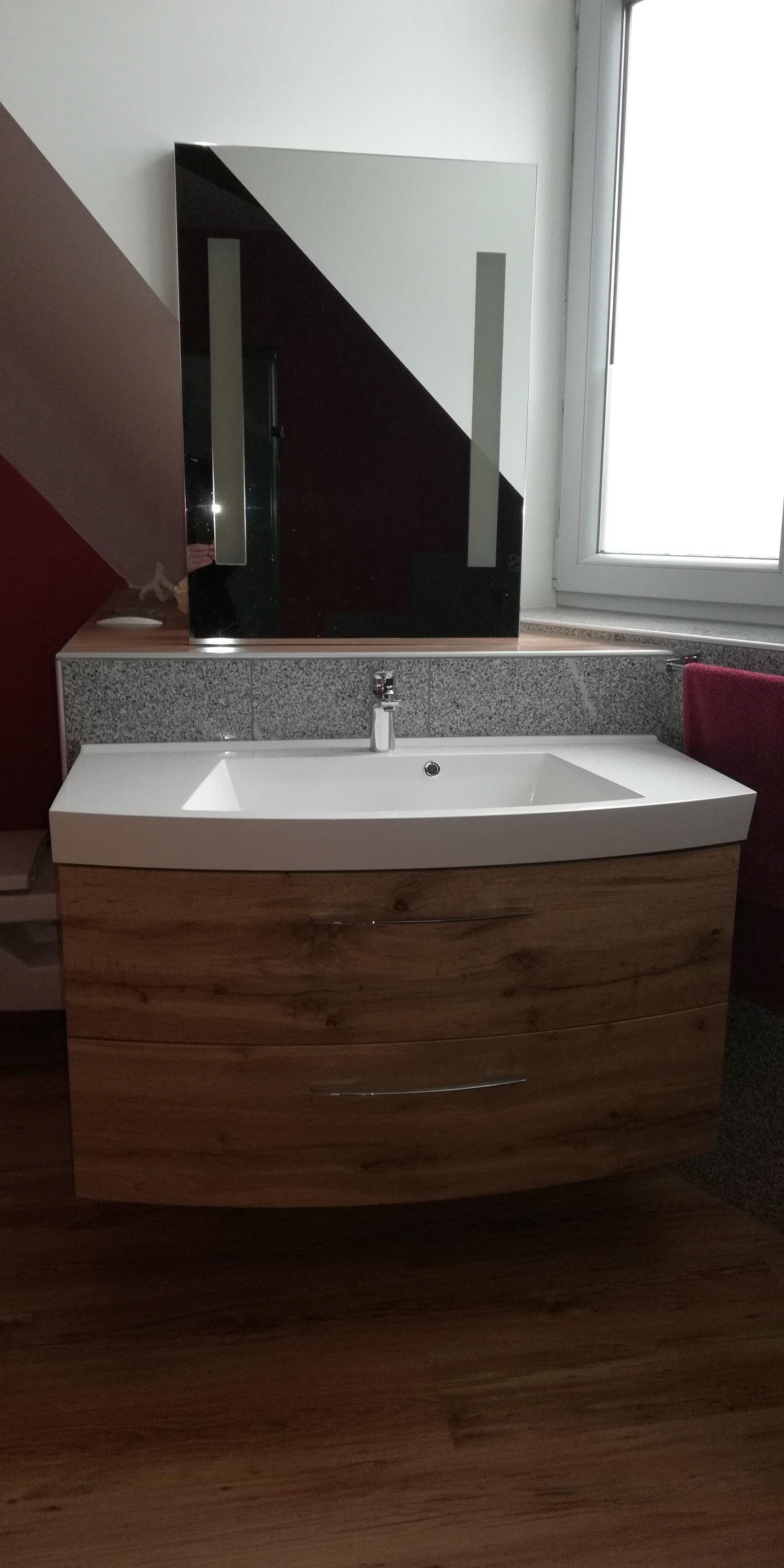 unterbauschrank-waschbecken-493352-2.jpg