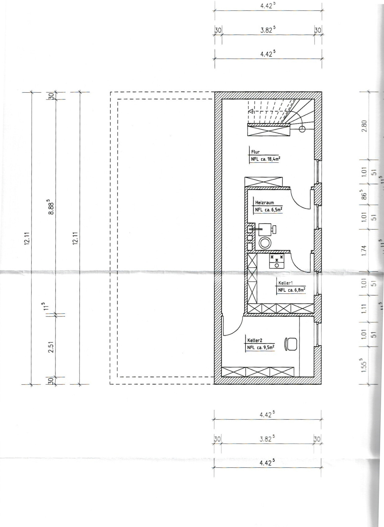 Grundriss eines Kellergeschosses mit Flur, Heizraum, Keller1 und Keller2.