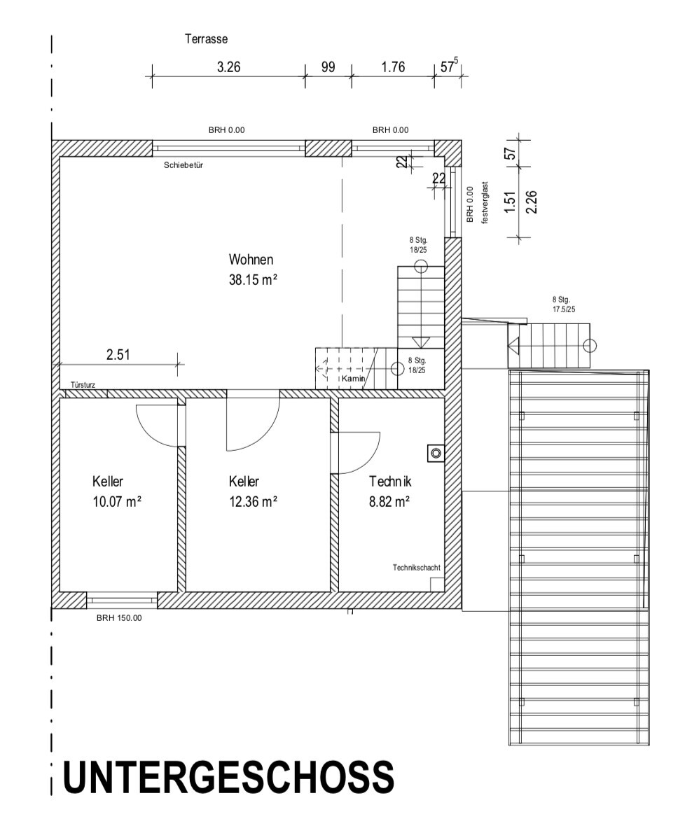 Grundriss Kellergeschoss: Terrasse oben, Wohnen 38,15 m², Keller 10,07/12,36 m², Technik 8,82 m².