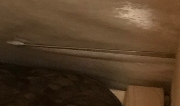unterspannbahn-feuchtigkeit-und-riss-298069-3.jpeg