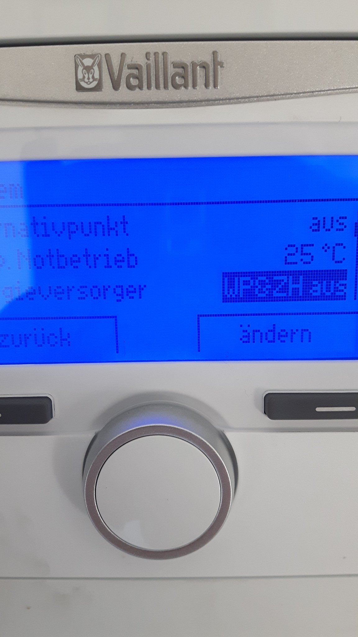vaillant-arotherm-plus-vwl-35-55-75-571744-4.jpg