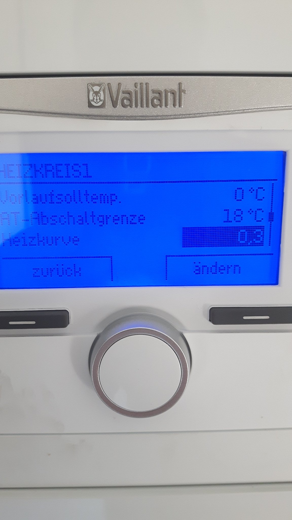 vaillant-arotherm-plus-vwl-35-55-75-605099-1.jpg