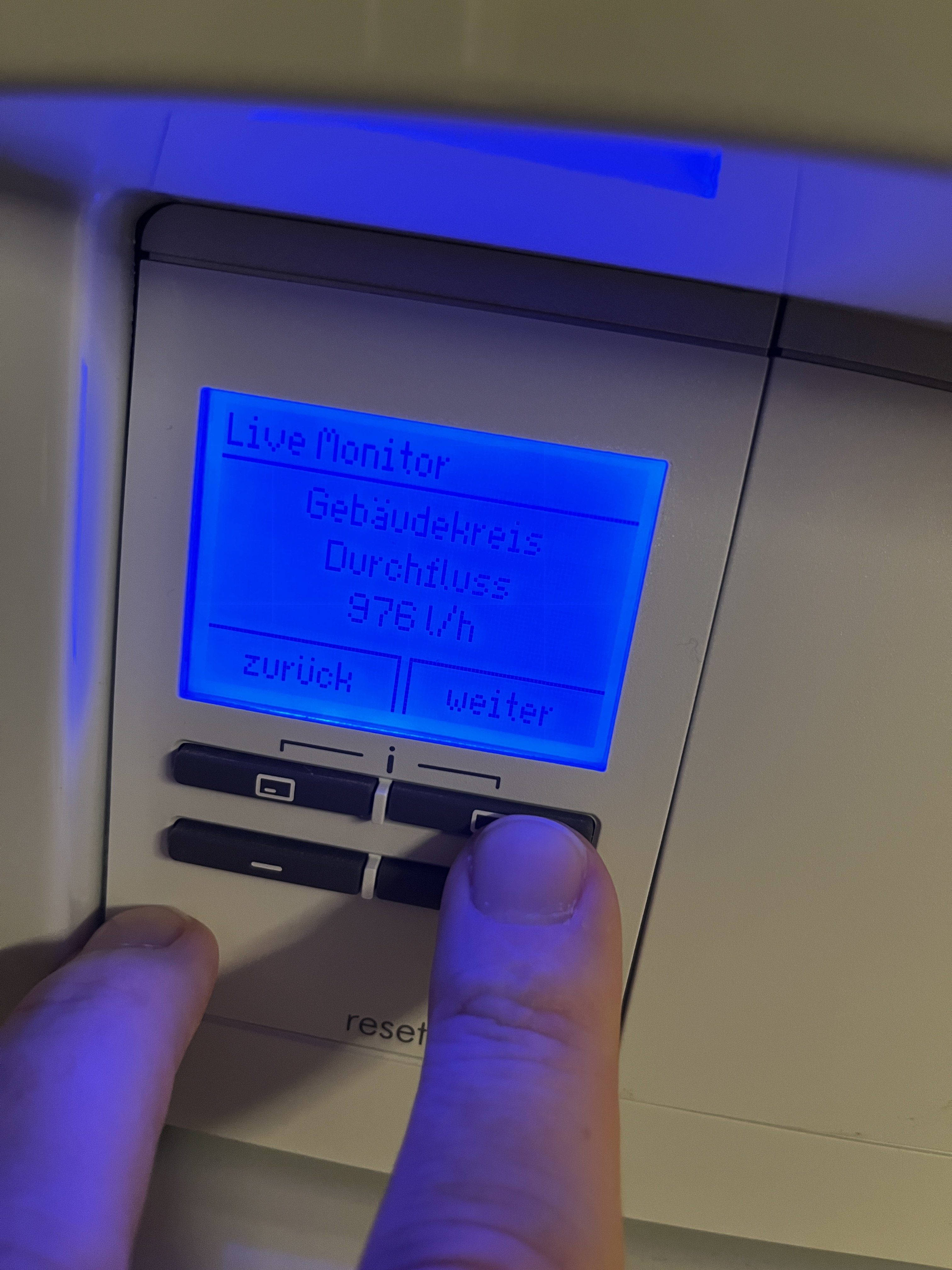 vaillant-arotherm-plus-vwl-35-55-75-606871-2.JPG