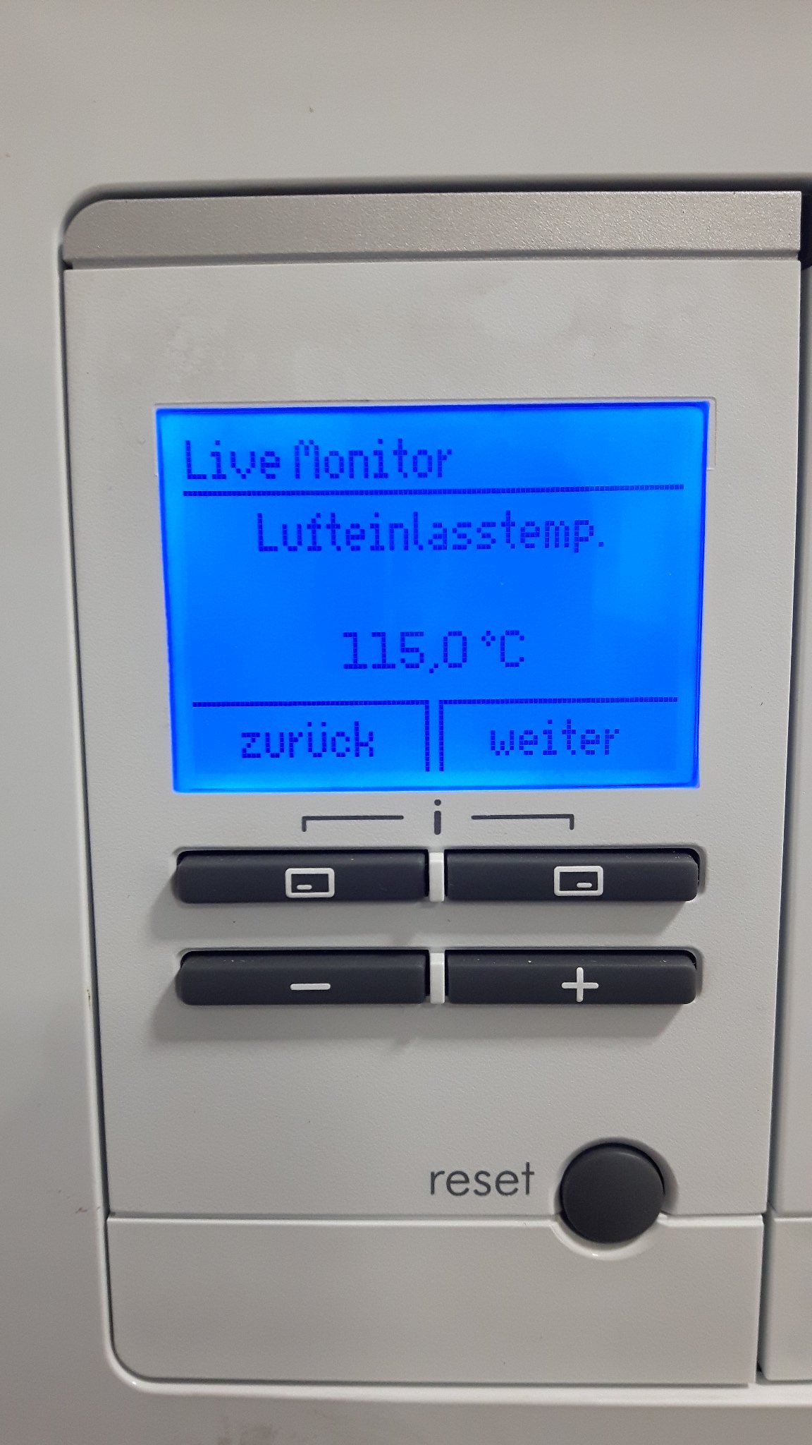 vaillant-arotherm-plus-vwl-35-55-75-611046-4.jpg