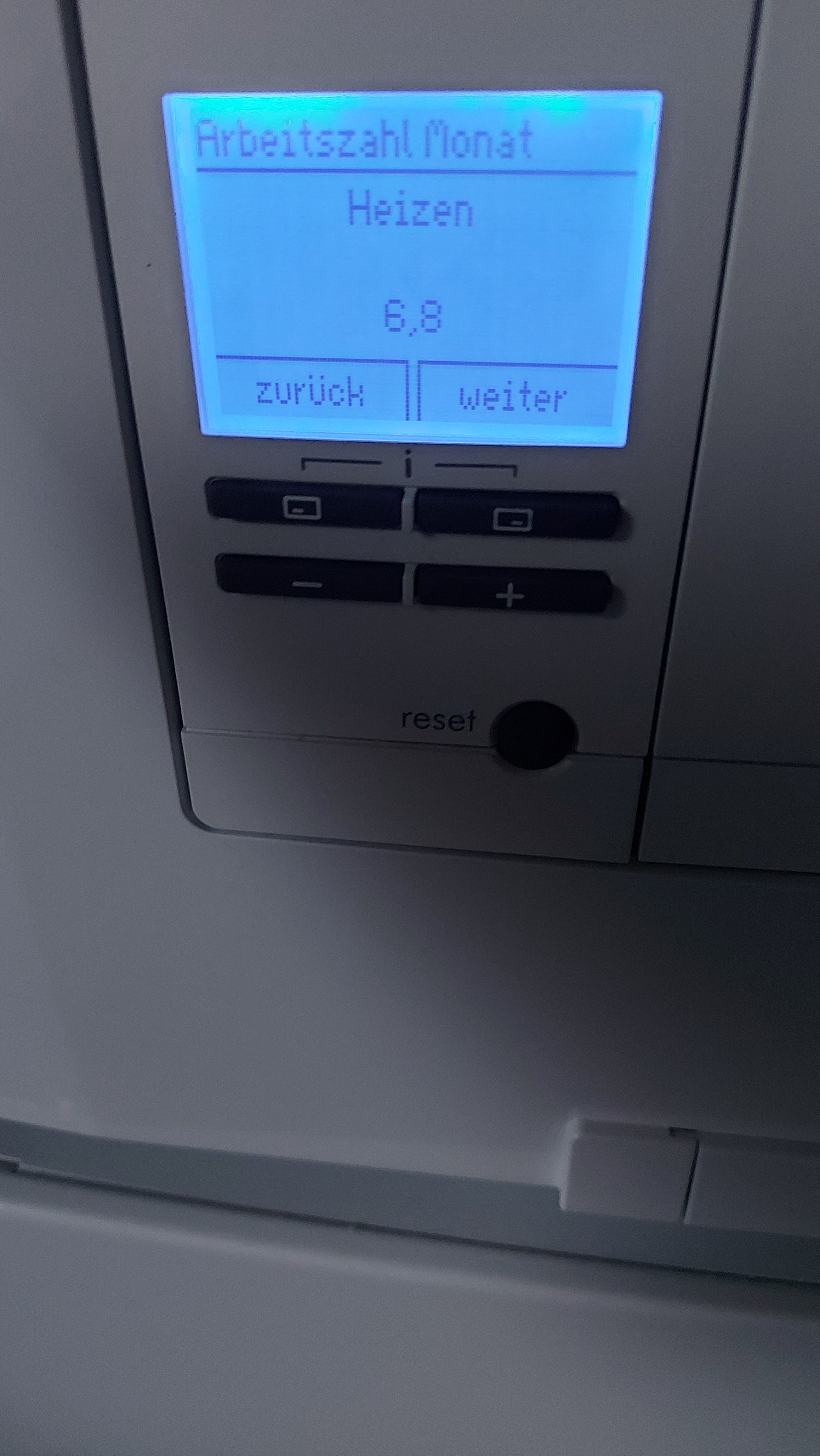 vaillant-arotherm-plus-vwl-35-55-75-611879-2.jpg